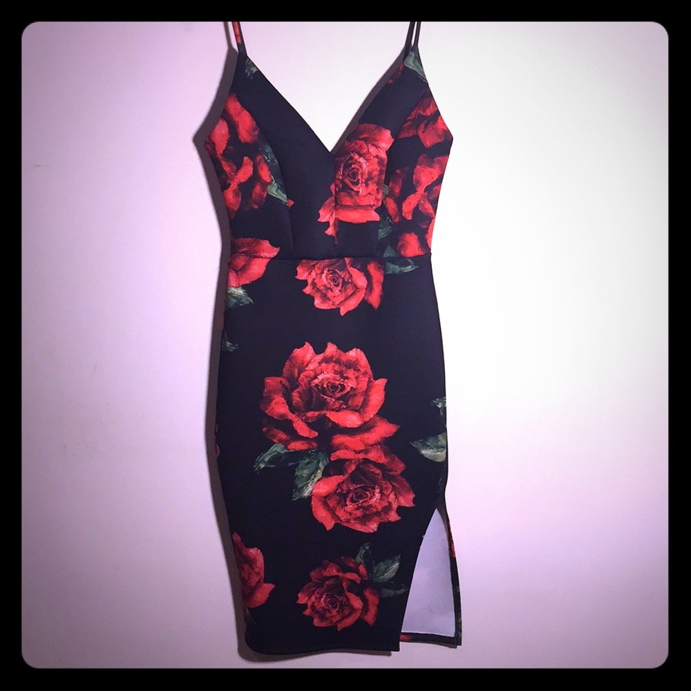 🌹 Rose Body Con Dress 🌹